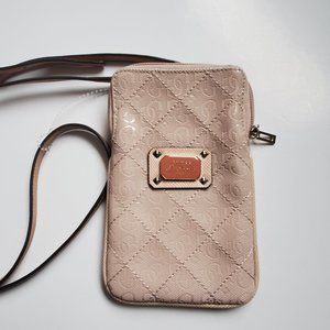 GUESS Crossbody Wallet Phone Pouch LOGO Quilt Stitch & Plate Travel Errands